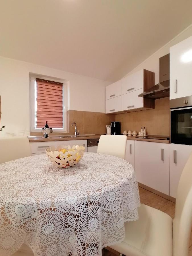 Apartmani B&S Barbat na Rabu Esterno foto