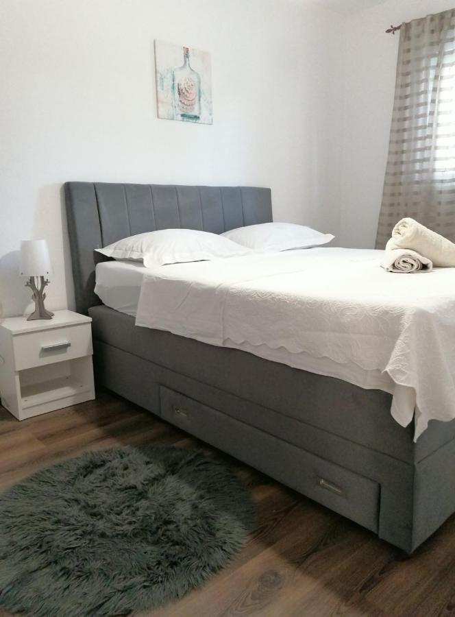 Apartmani B&S Barbat na Rabu Esterno foto